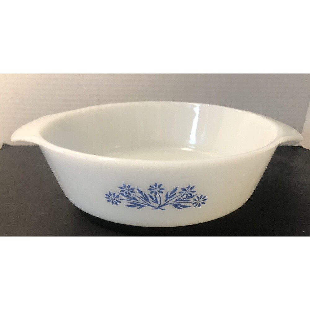 Vtg. Anchor Hocking 1 .1/2 Q.t Corn Flower Blue